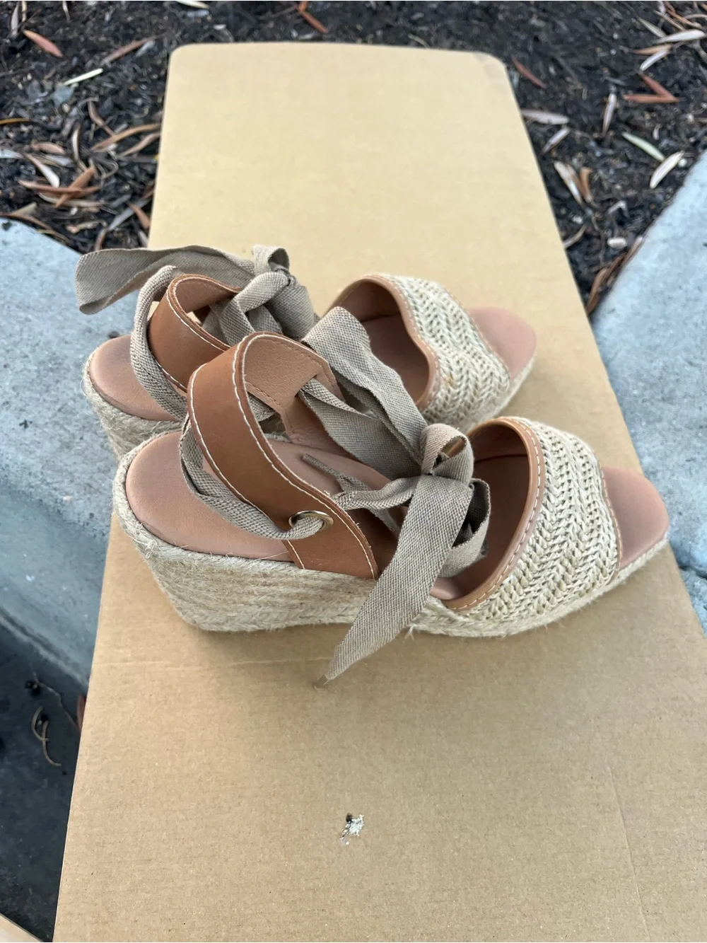 Maypol neutral tan